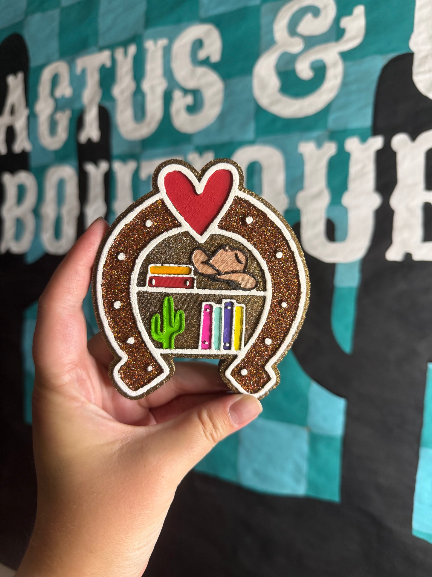 Horseshoe Bookshelf Freshie