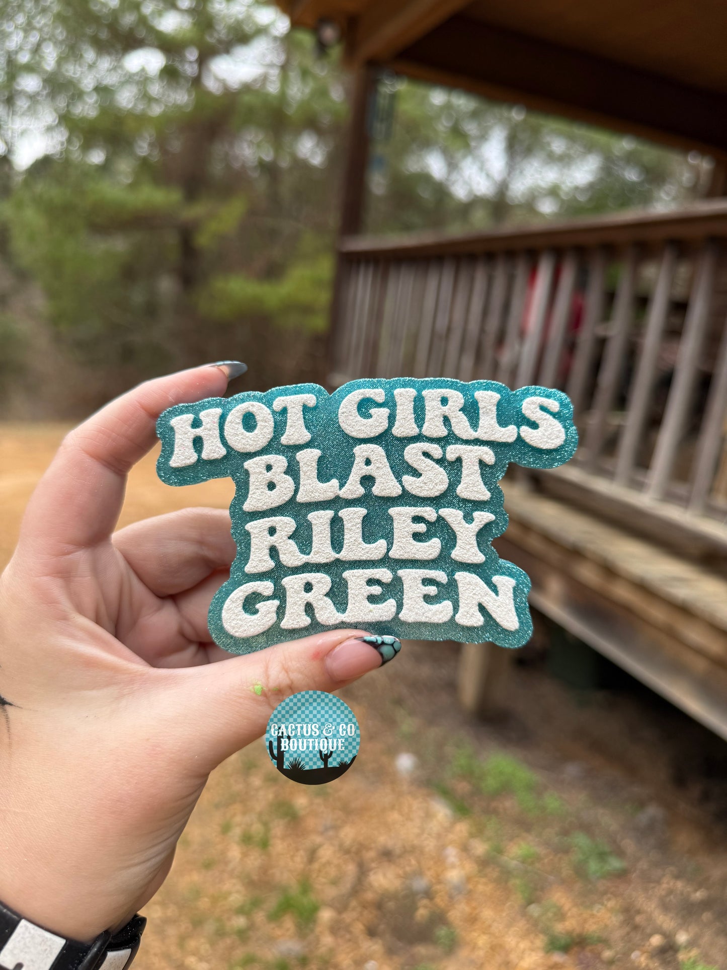 Hot Girls Blast Riley Green Freshie