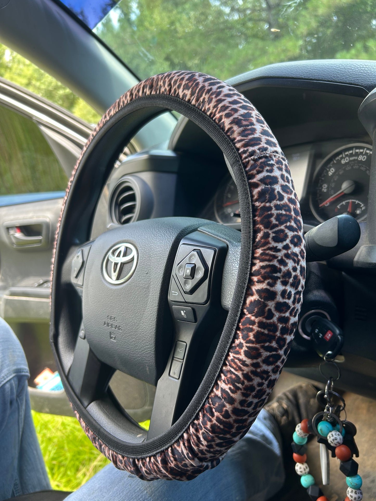 Leopard print steering wheel cover